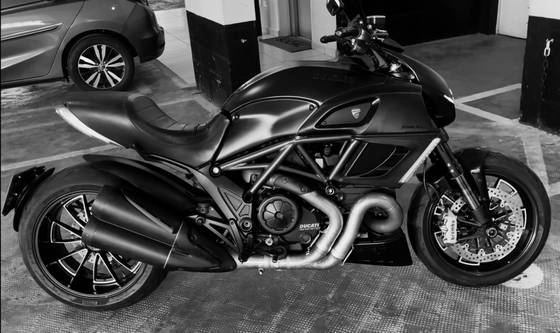 DUCATI DIAVEL ABS 